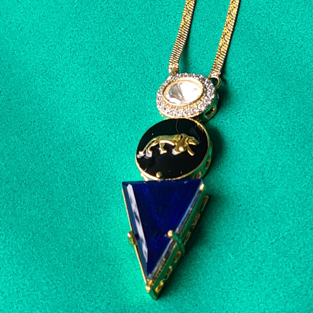 BLUE LIONESS NECKLACE