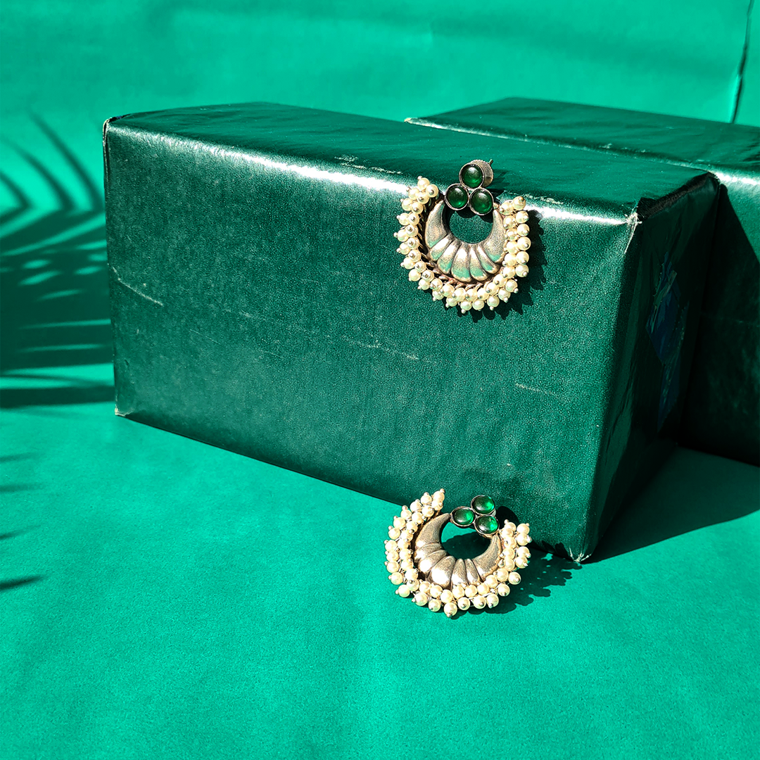 Emerald Trio Pearl Drops