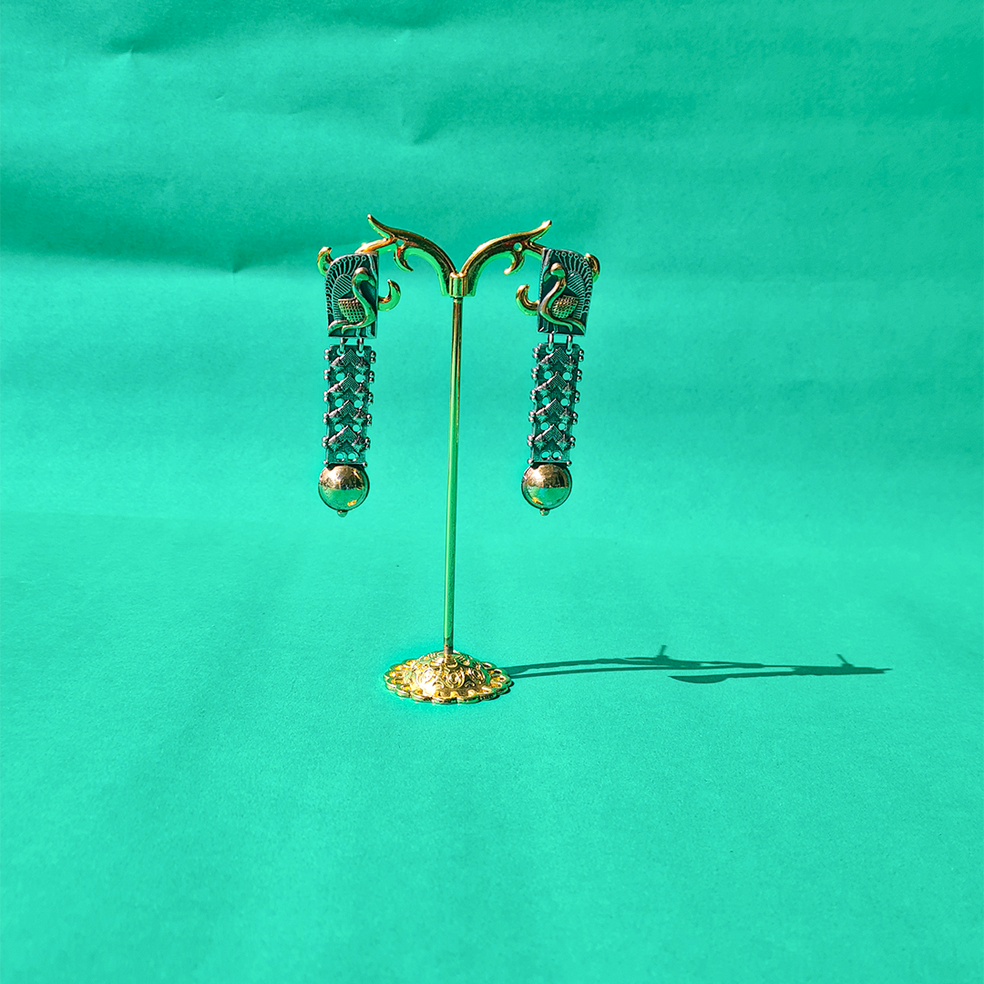 PEACOCK DANGLER