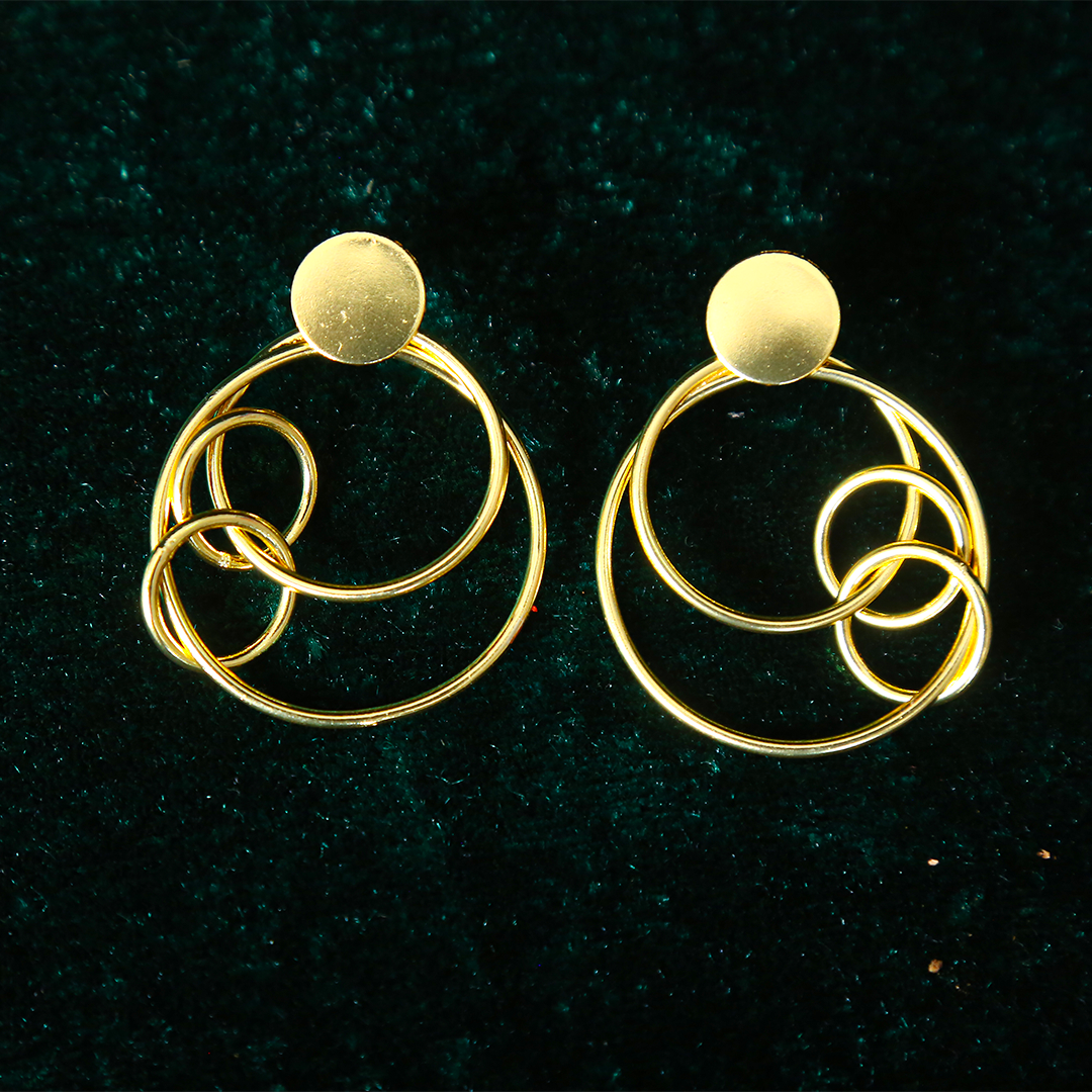 GOLDEN HOOP