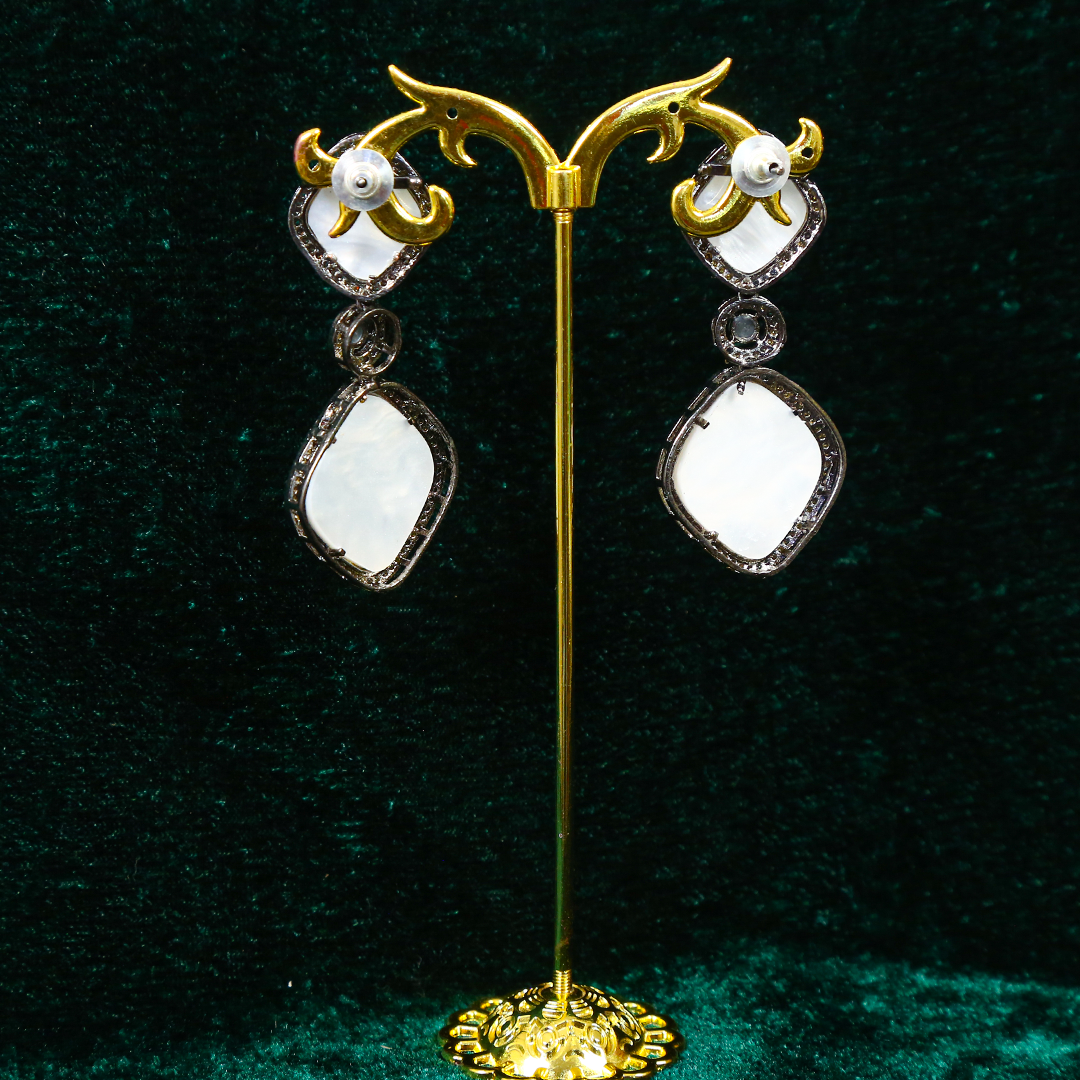 IVORY ELEGANCE EARRINGS