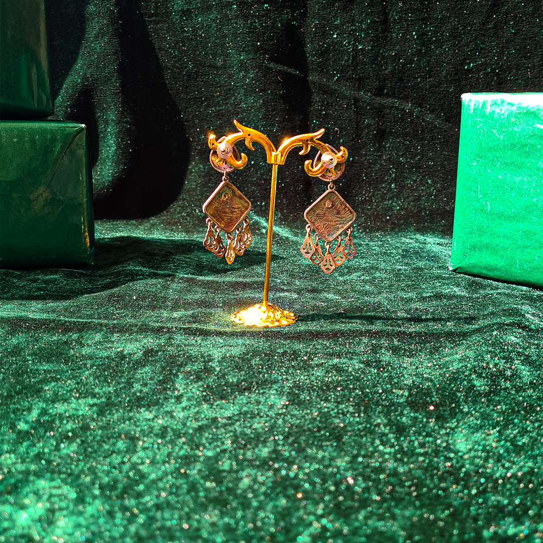GOLDEN QUEEN