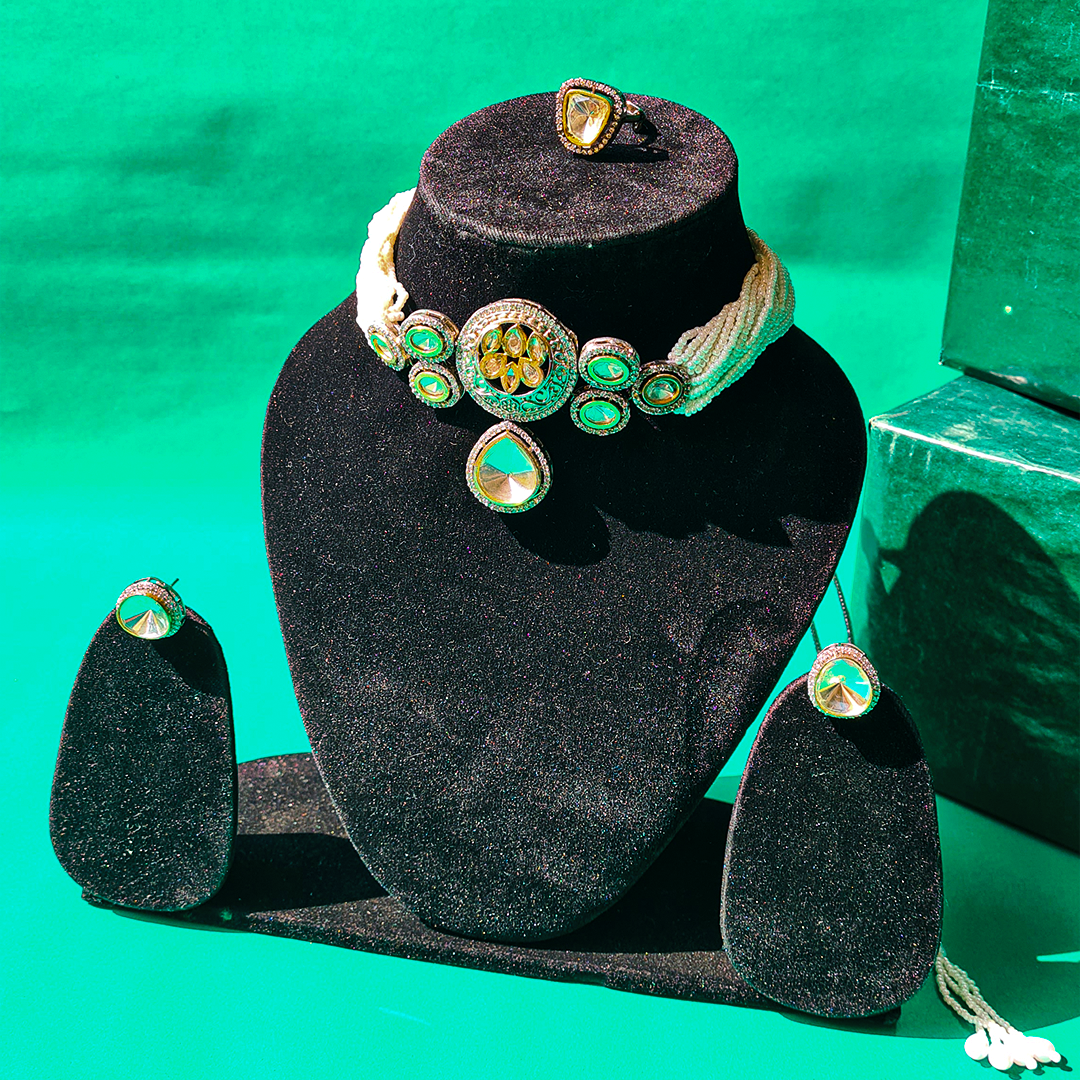 Opaline Whisper Choker