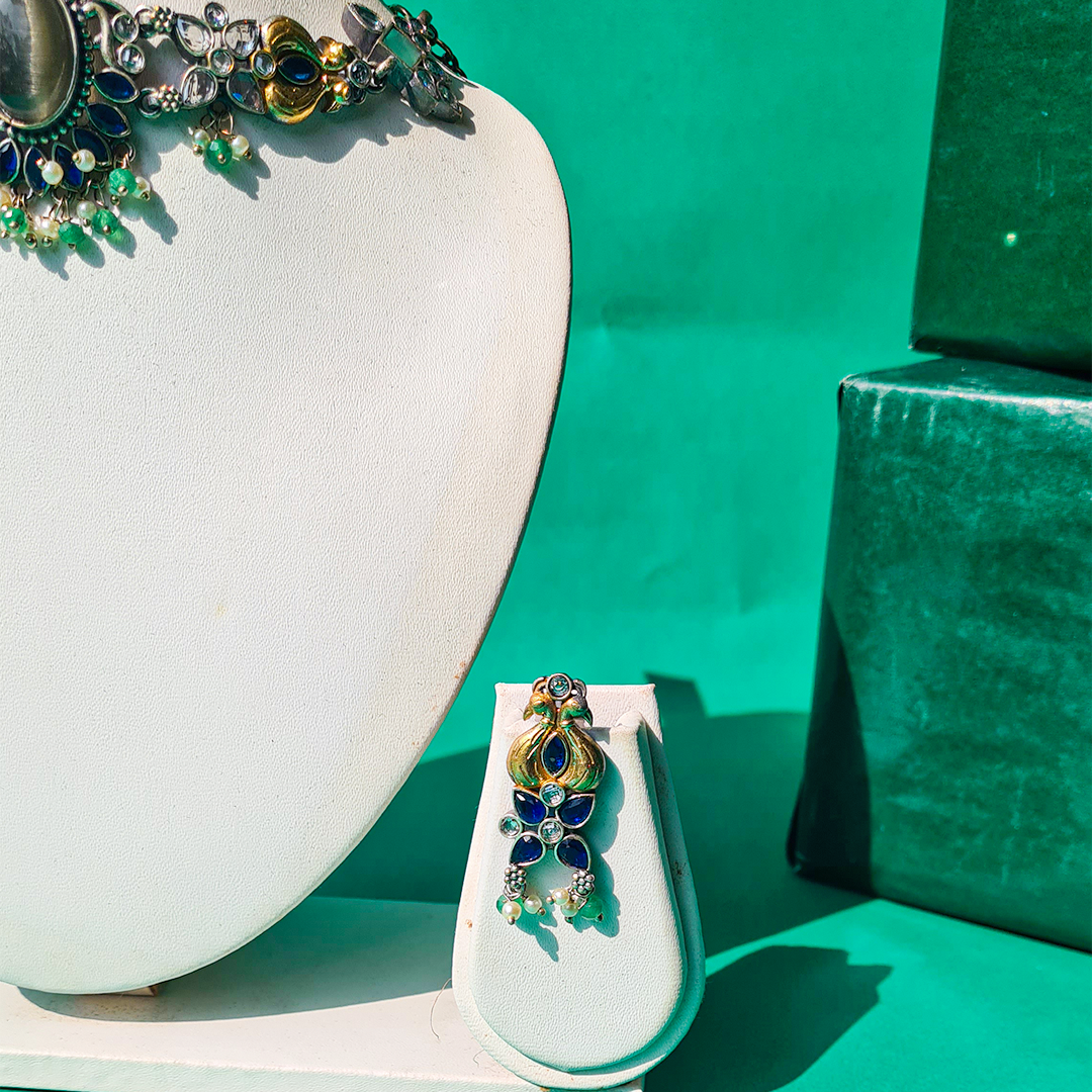 DUAL DELIGHT CHOKER