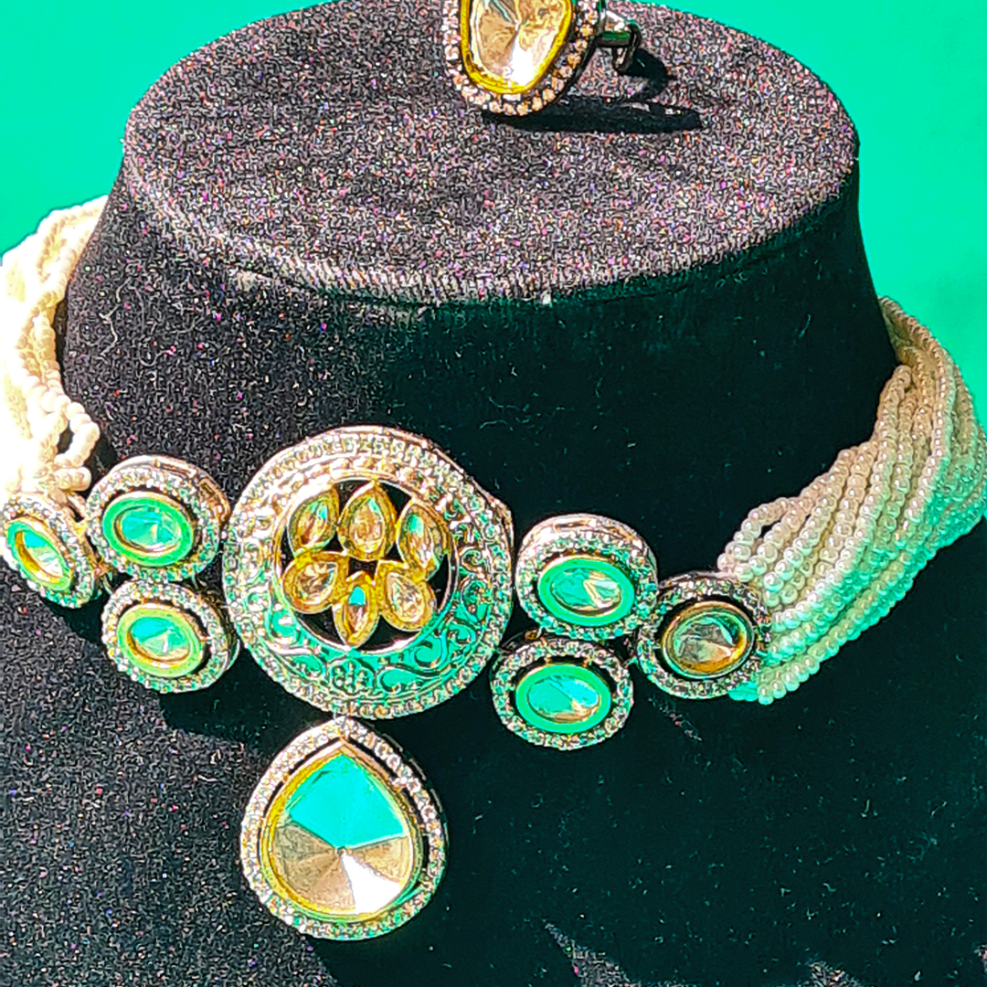 Opaline Whisper Choker