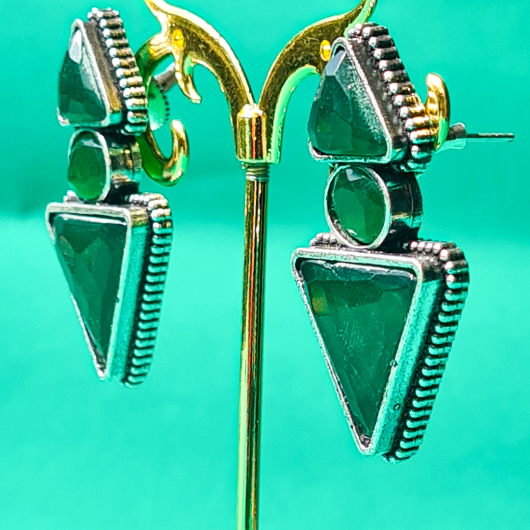 GREEN STONE TRIANGLE STUD EARRINGS