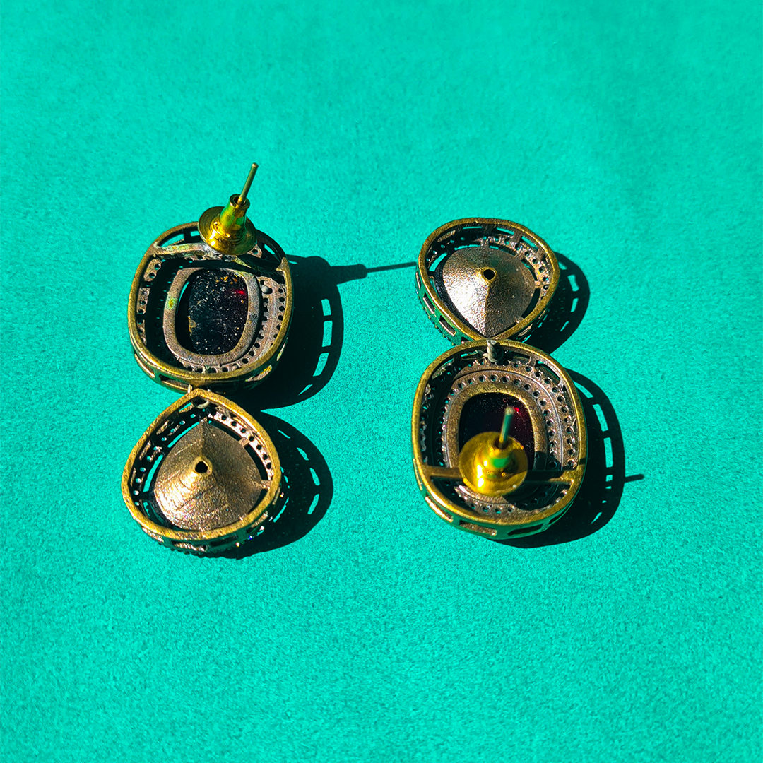 VINTAGE ELEGANCE NECKLACE