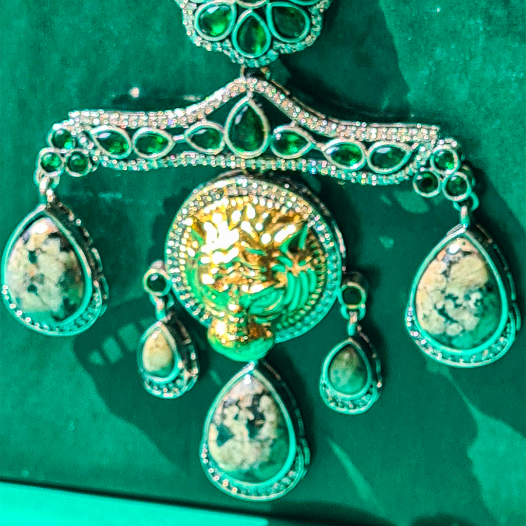 MAJESTIC MANE NECKLACE