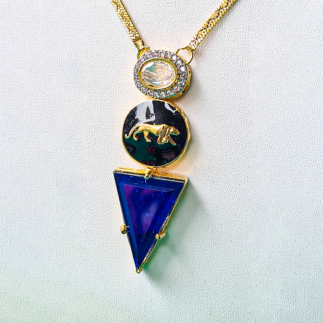 BLUE LIONESS NECKLACE