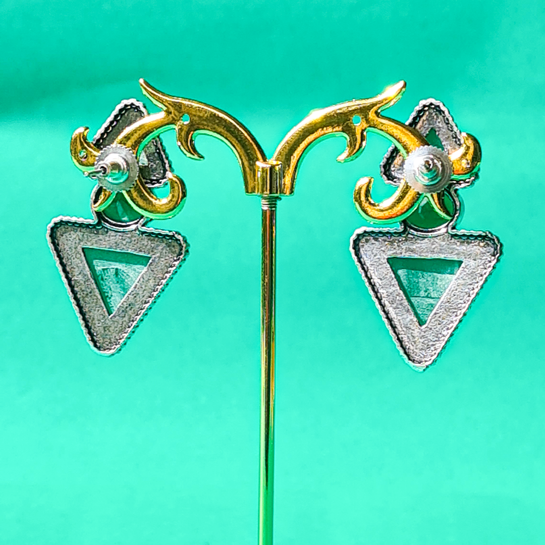 GREEN STONE TRIANGLE STUD EARRINGS