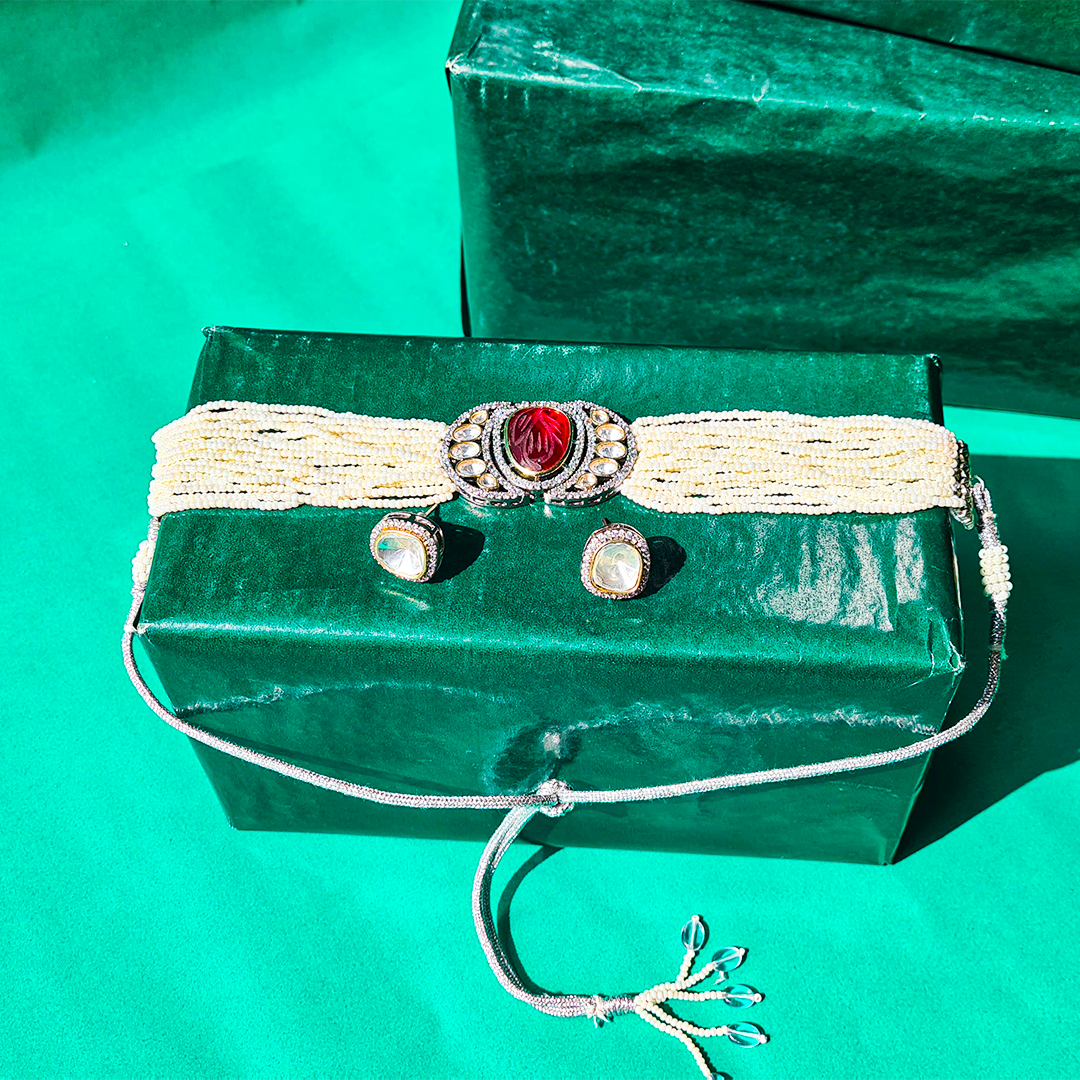 Majestic Scarlet Pearl Choker