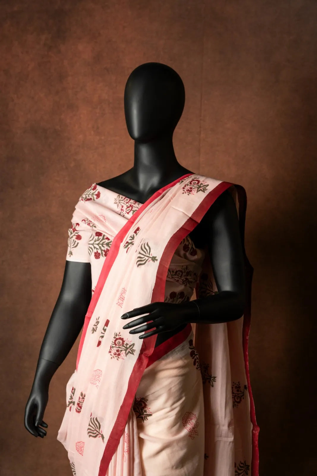MULMUL ANCHAL : GULDASTA