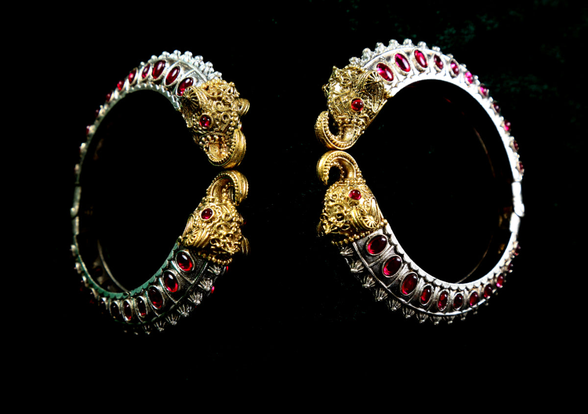 HASTIKA BANGLE