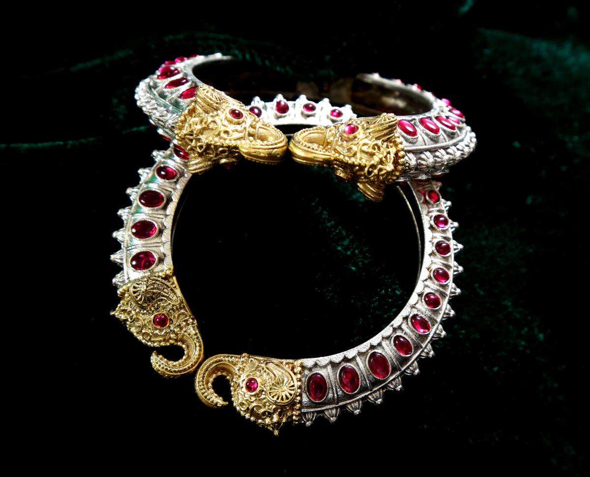 HASTIKA BANGLE