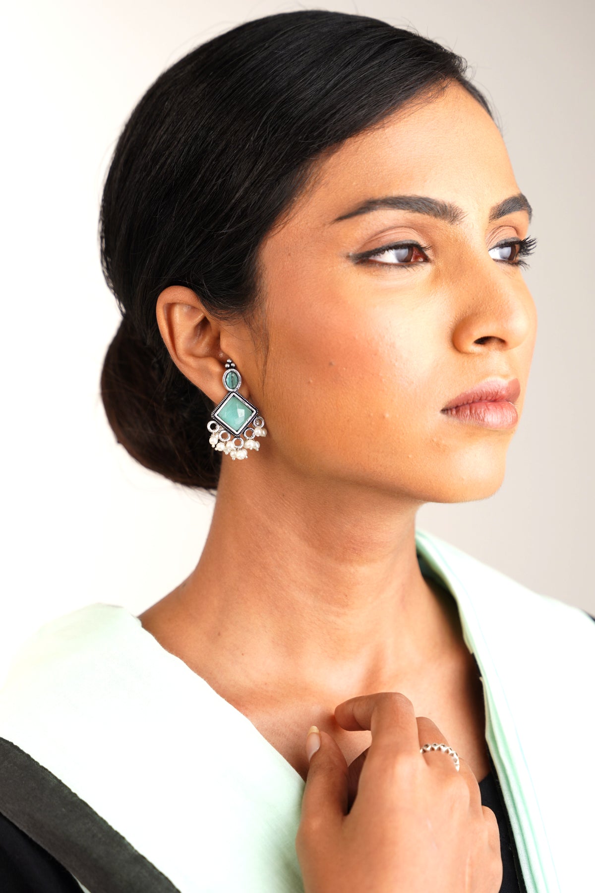 NEELARA EARRINGS