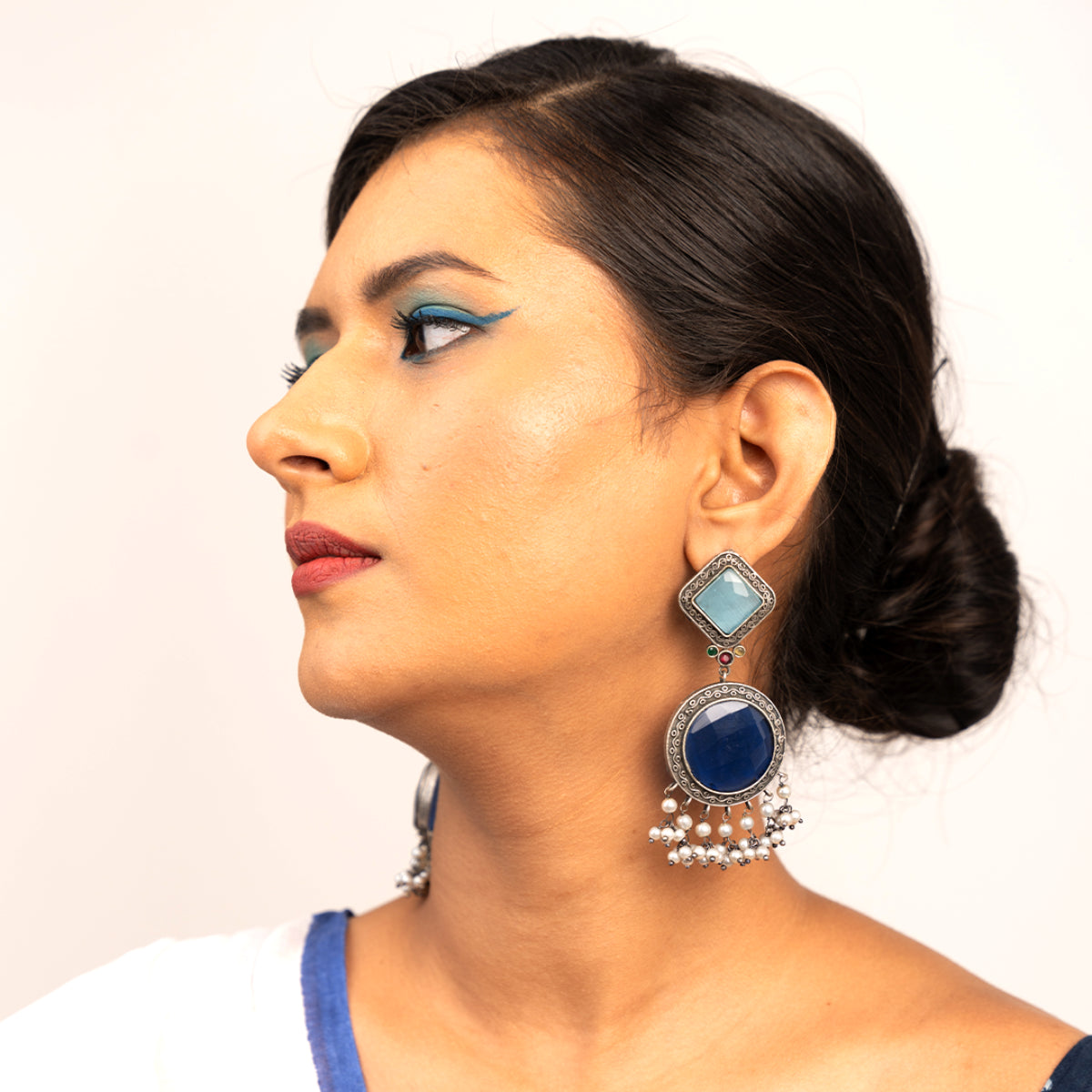 NEEL TARANG EARRINGS