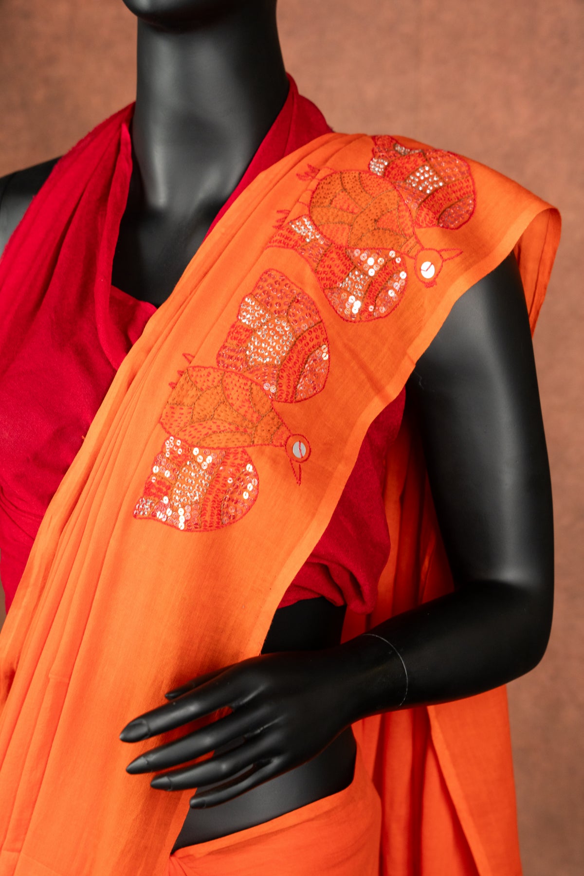 HAND EMBROIDERED : ORANGE QUEEN