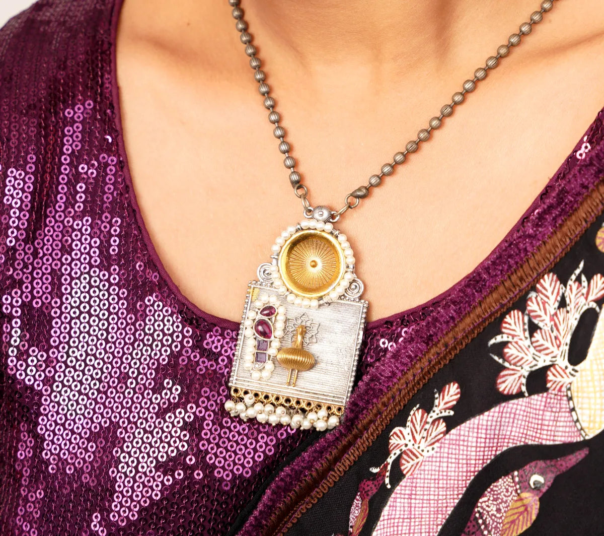 VIHANGA NECKLACES