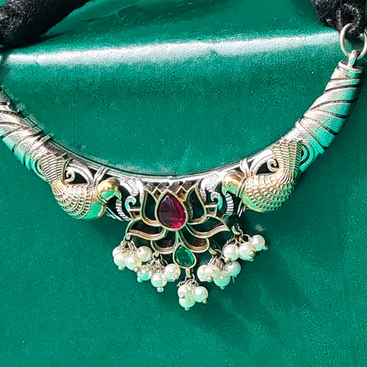 Songbird Serenade Choker