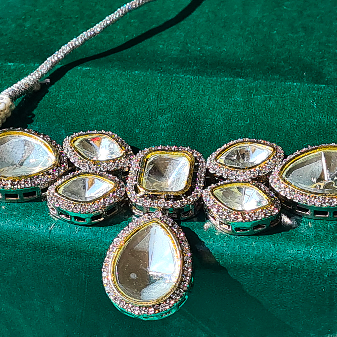 Snow Queen Pearl Choker