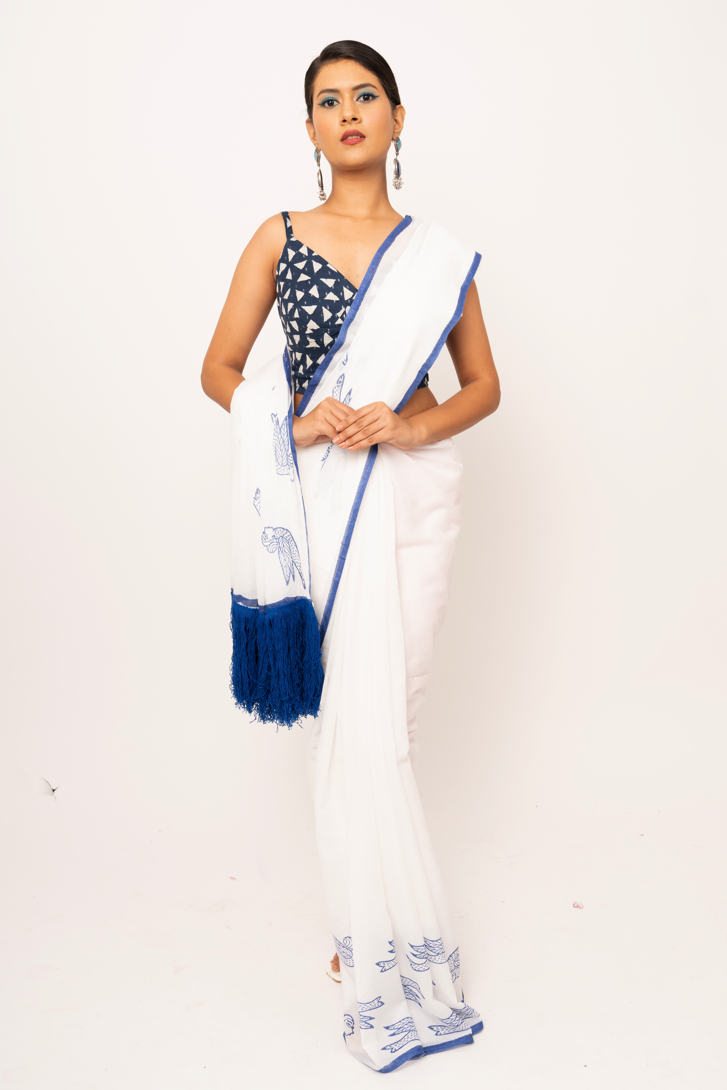 Mulmul Anchal : Blue and White