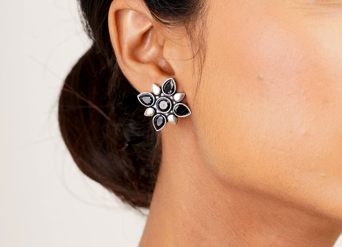 KALA PUSHP EARRINGS